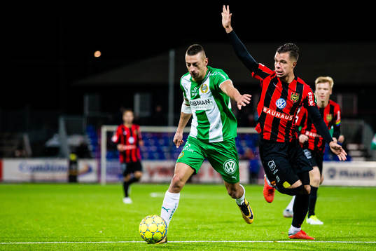 Hammarbys Nikola Djurdjic och Brommapojkarnas Erik Figueroa