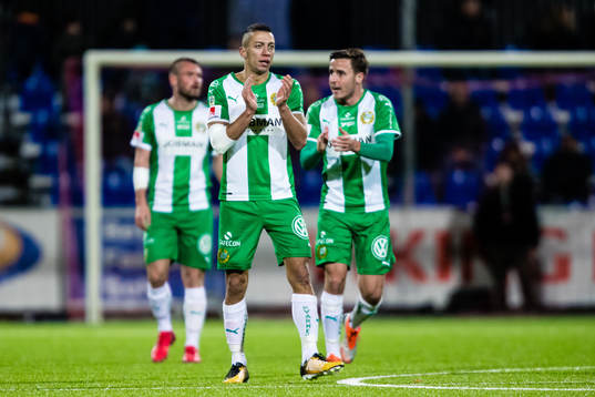 Hammarbys Nikola Djurdjic jublar med Jeppe Andersen