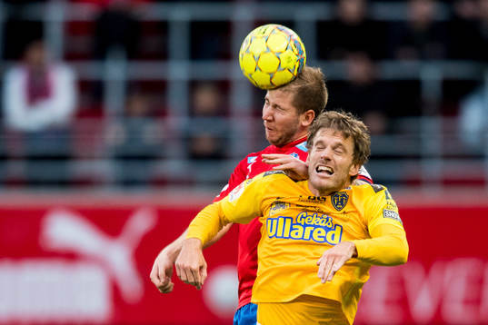 Helsingborgs Darijan Bojanic och Falkenbergs Karl