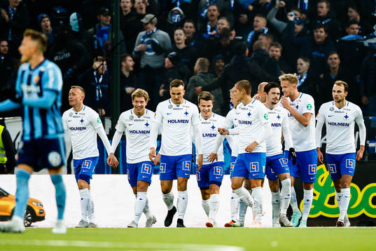 Norrköpings spelare jublar