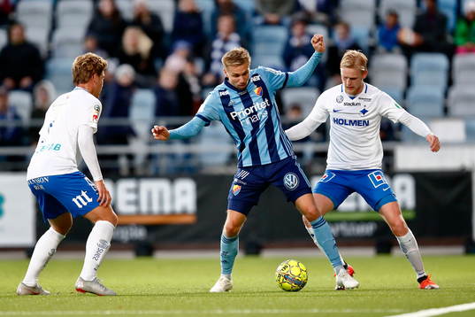 Djurgårdens Jonathan Augustinsson och Norrköpings Kalle
