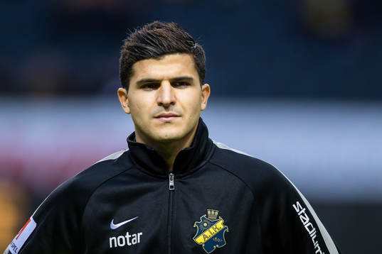 s Tarik Elyounoussi