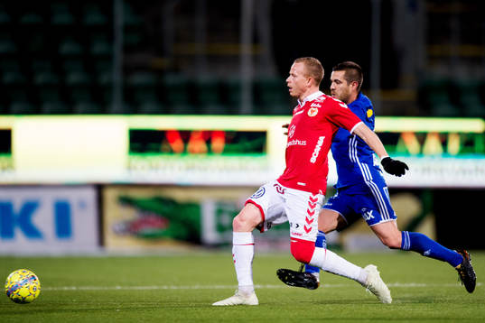 Kalmars Tobias Eriksson och Sundsvalls Jonathan Tamimi