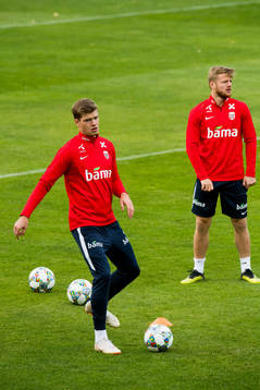 Alexander Sørloth and Fredrik Midtsjø of Norway