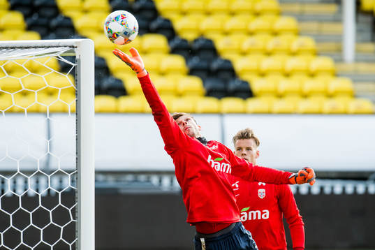 Goalkeeper Rune Almenning Jarstein and goalkeeper Ørjan