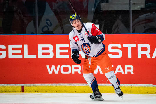 Kristian Kuusela of Tapparas celebrates