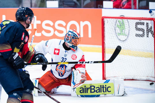 Henrik Eriksson of Djurgården scores the 2-3 goal behind