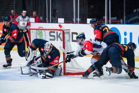 goalkeeper Robin Jensen of Djurgården with a save infront