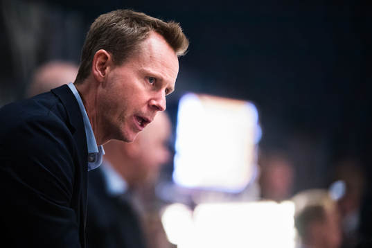 head coach Robert Ohlsson of Djurgården