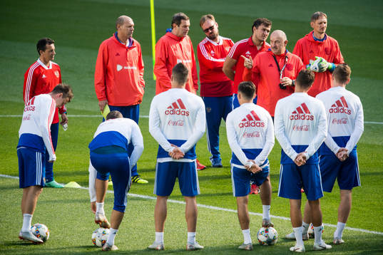Head coach Stanislav Cherchesov of Russia
