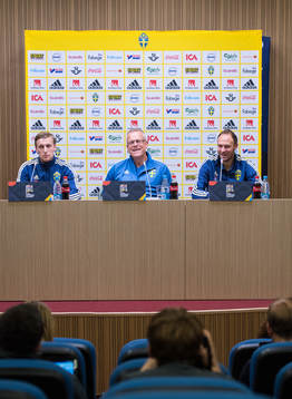 Emil Forsberg, head coach Janne Andersson and Andreas