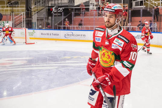Moras Matej Galbavy vid uppvärmningen