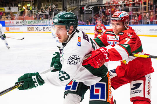 Färjestads Per Åslund och Moras Erlend Lesund