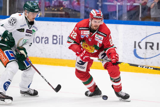 Färjestads Johan Ivarsson och Moras Matt Bailey