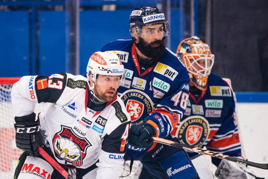 Malmö Redhawks Nichlas Hardt  och Växjös Daniel Rahimi