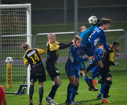 IFK Hässleholms målvakt Adam Larsson och Simon