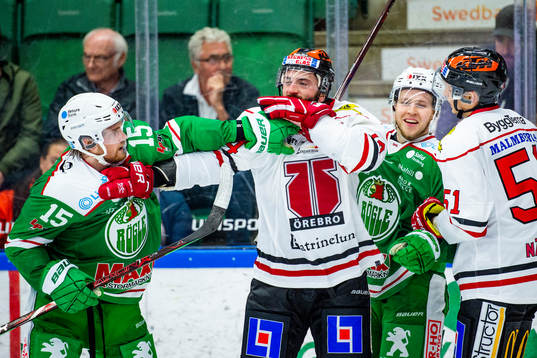 Örebros Nick Ebert och Rögles Simon Ryfors
