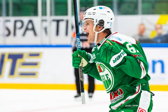 Rögles Leon Bristedt jublar