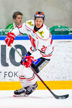 Örebros Marcus Weinstock uunder ishockeymatchen i SHL