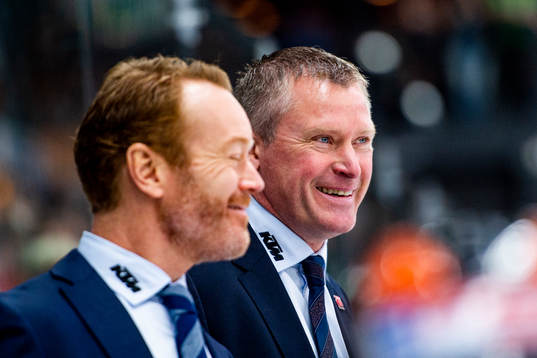 Örebros assisterande tränare Niklas Eriksson och tränare