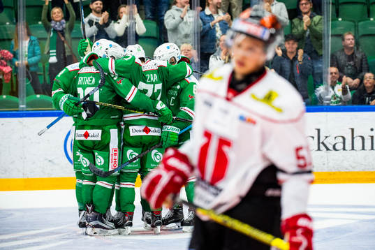 Örebros Kristian Näkyvä deppar samtidigt som Rögles
