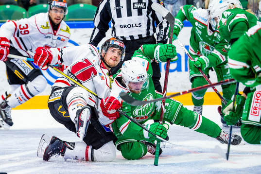 Örebros Anton Hedman och Rögles Simon Ryfors