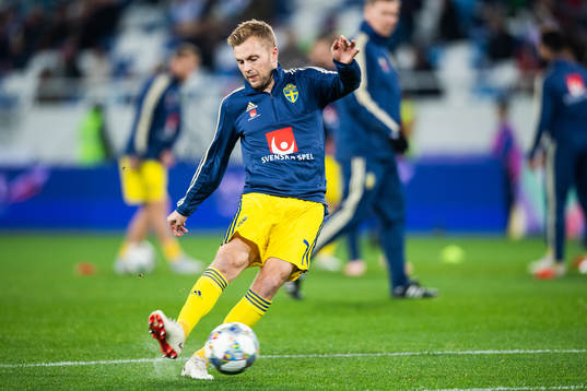 s<Sebastian Larsson