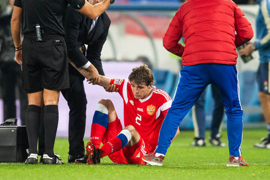 Fernandes Mario of Russia sits down