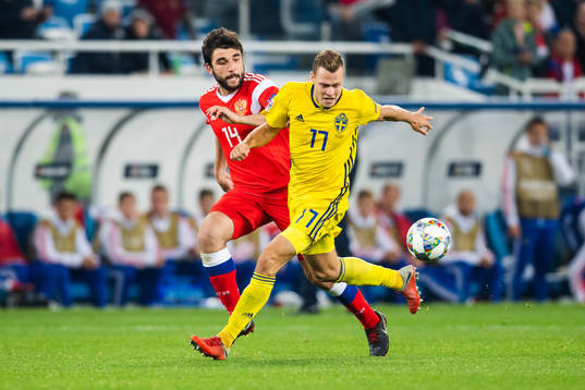 Viktor Claesson of Sweden and Giorgi Jikla of Russia