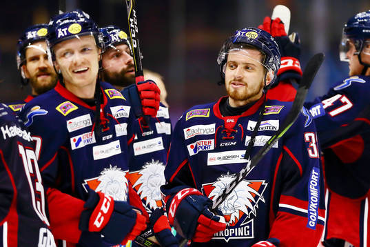 Linköpings Lukas Bengtsson jublar med Nick Sörensen