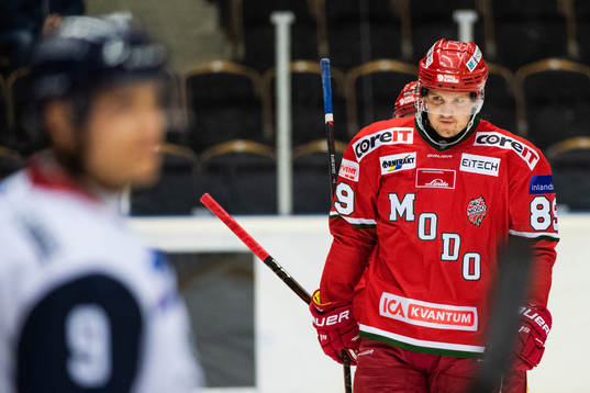 Modos Patrik Karlkvist jublar