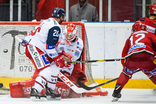 Modos Victor Öhman gör 4-2-målet bakom Västerviks