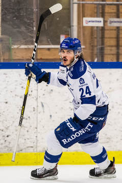 Leksands Thomas Valkvæ Olsen jublar