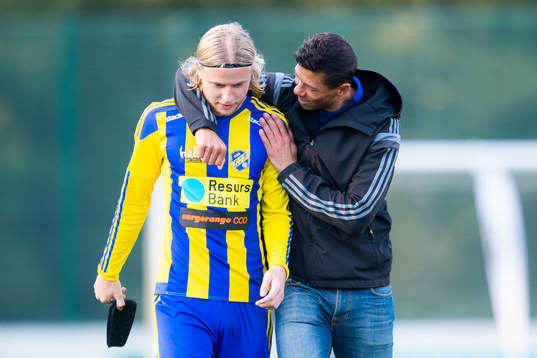 Eskilsminnes Oliver Åkerman och tränare Martin Pringle