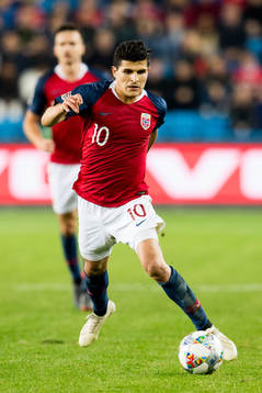 Tarik Elyounoussi of Norway
