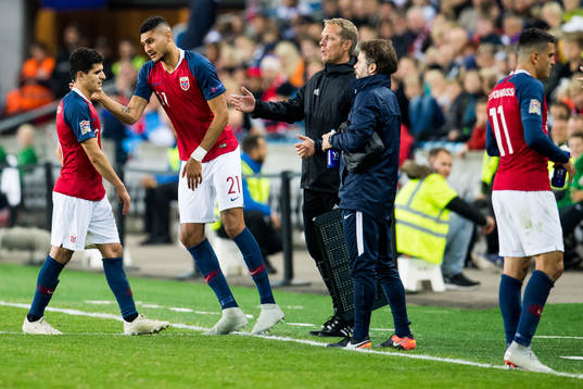 Tarik Elyounoussi and Bjørn Maars Johnsen of Norway