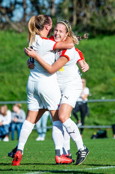 Borgebys Michaela Johnsson jublar