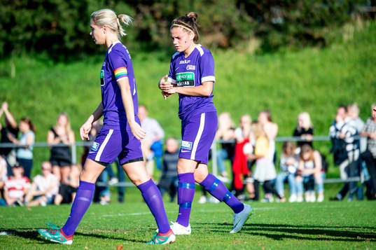 Jitexs Alice Carlsson och Sarah Mellouk deppar