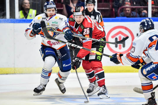 Malmö Redhawks Axel Wemmenborn och Växjös Peter Andersson