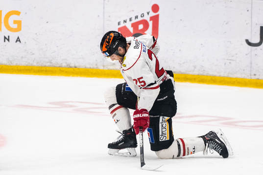 Örebros Anton Hedman deppar
