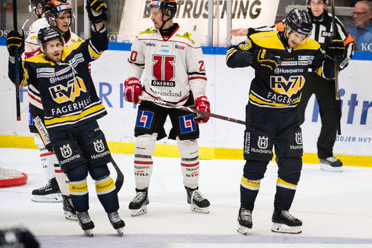 s Mattias Tedenby och Sebastian Wännström jublar