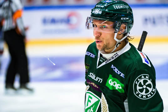 Färjestads Jesper Olofsson deppar