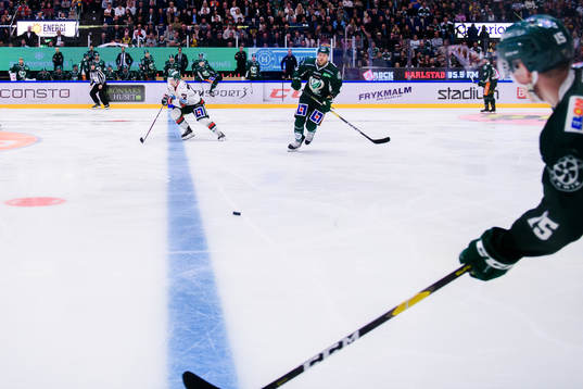 Frölundas Patrik Carlsson och Färjestads Ilari Melart
