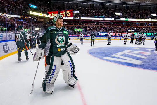 Färjestads målvakt Markus Svensson