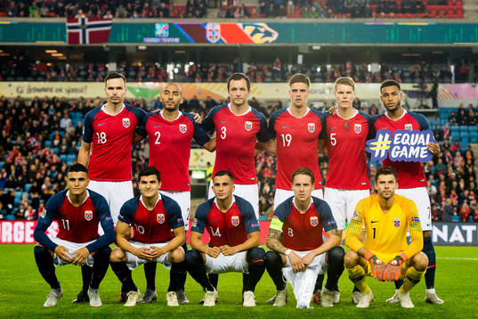 Ole Kristian Selnæs (2nd row), Haitam Aleesami, Even