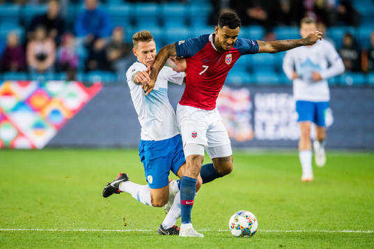 Leo Stulac of Slovenia and Joshua King of Norway