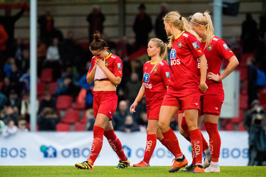 The players of Røa look dejected
