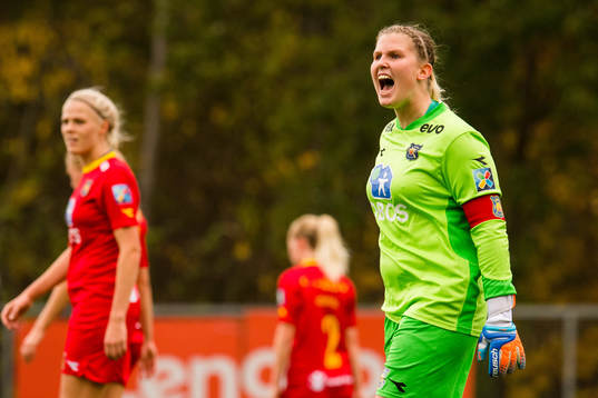 Goalkeeper Kirvil Odden of Røa