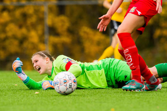 Goalkeeper Kirvil Odden of Røa