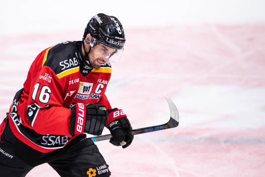 Luleås Niklas Olausson jublar